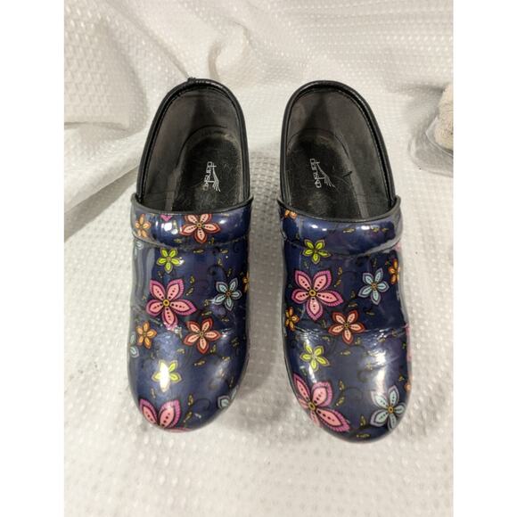 DANSKO! ULTRA COMFORT PATENT LEATHER FLORAL PINK, BLUE, AQUA, BLACK CLOGS!SZ 9.5 - Picture 5 of 9
